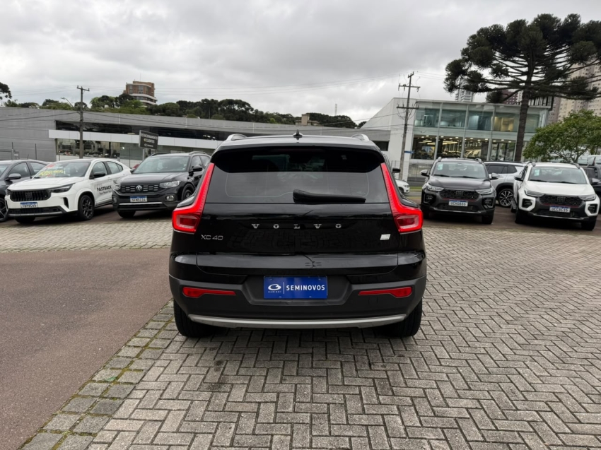 volvo xc40 1.5 t5 recharge inscription geartronic hibrido 4p automatico 20215