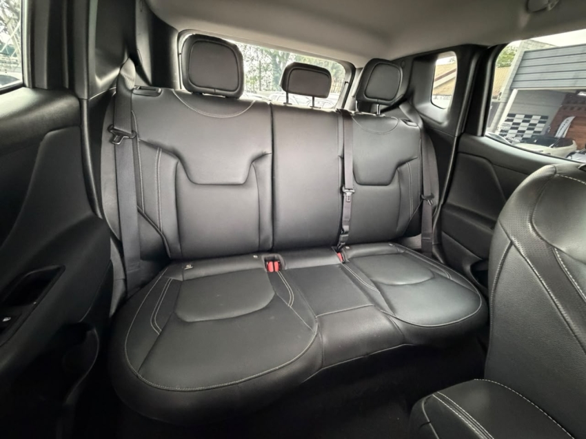 jeep renegade 1.3 t270 turbo flex longitude at6 4p automatico 202417