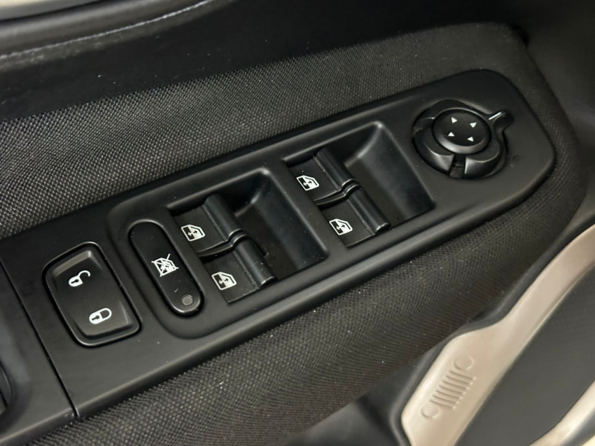 jeep renegade 1.8 16v flex 4p automatico 201815