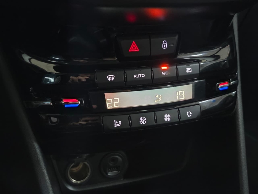 peugeot 2008 1.6 16v flex griffe 4p automatico 201711