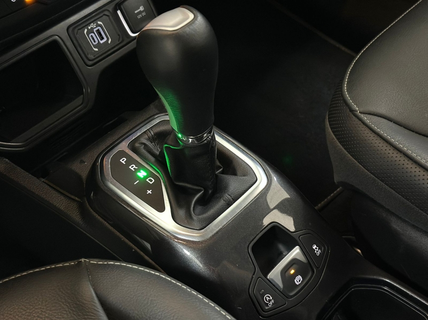 jeep renegade 1.3 t270 turbo flex longitude at6 4p automatico 2023