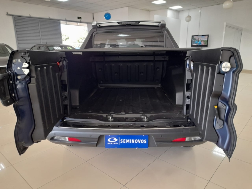 fiat toro 1.3 turbo 270 flex volcano at6 4p automatico 2024