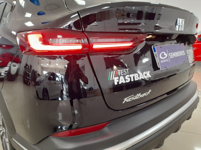 fiat fastback 1.3 turbo 270 flex limited edition at6 4p automatico 2024
