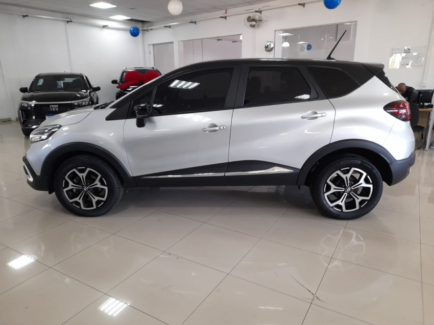 renault captur 1.3 tce flex iconic x-tronic 4p automatico 2023