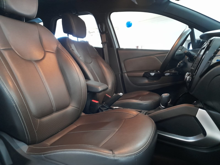 renault captur 1.3 tce flex iconic x-tronic 4p automatico 2023