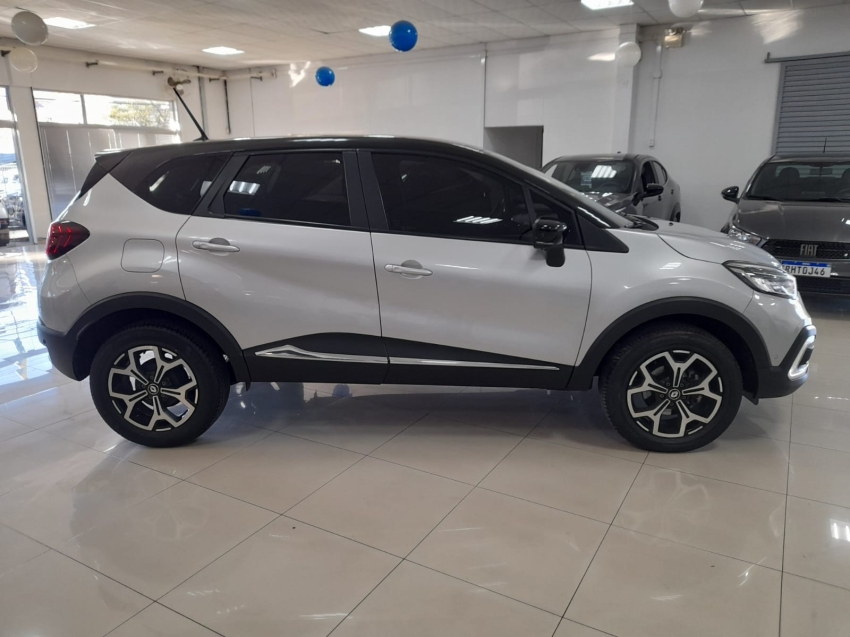 renault captur 1.3 tce flex iconic x-tronic 4p automatico 2023