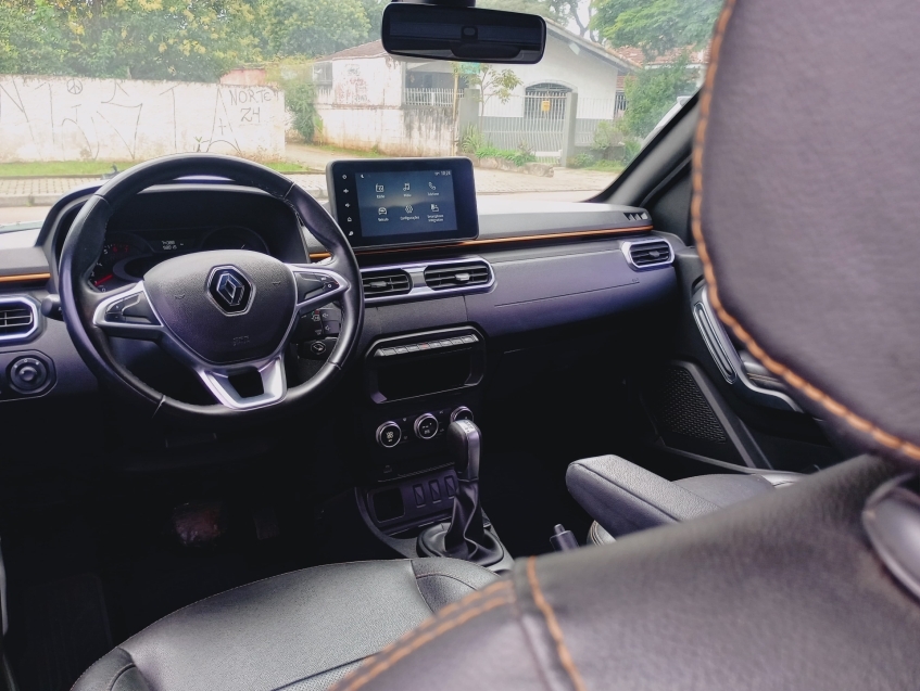 renault oroch 1.3 tce flex outsider x-tronic 2023