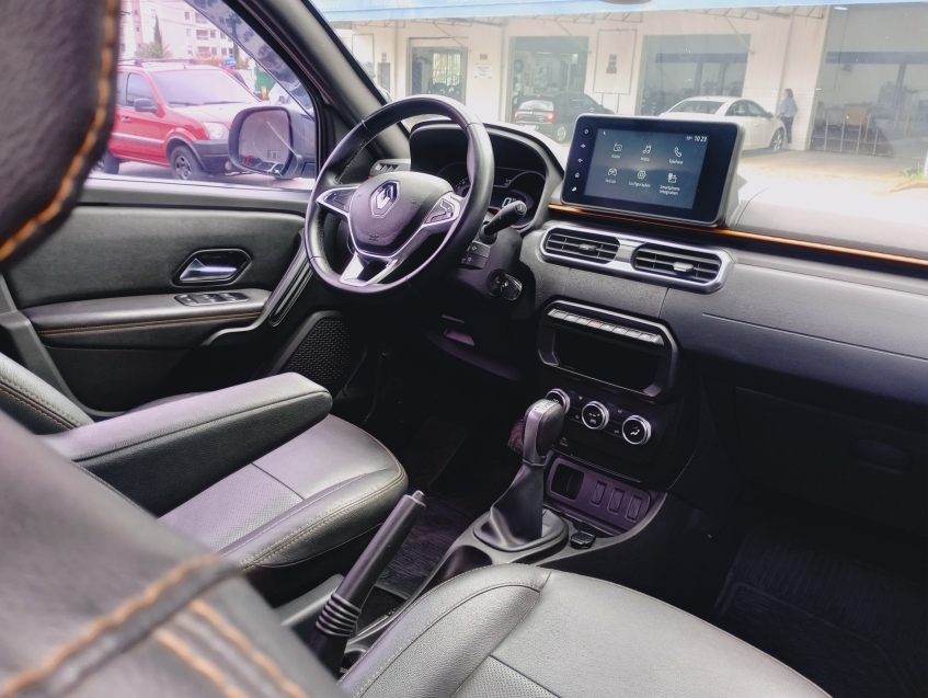 renault oroch 1.3 tce flex outsider x-tronic 2023