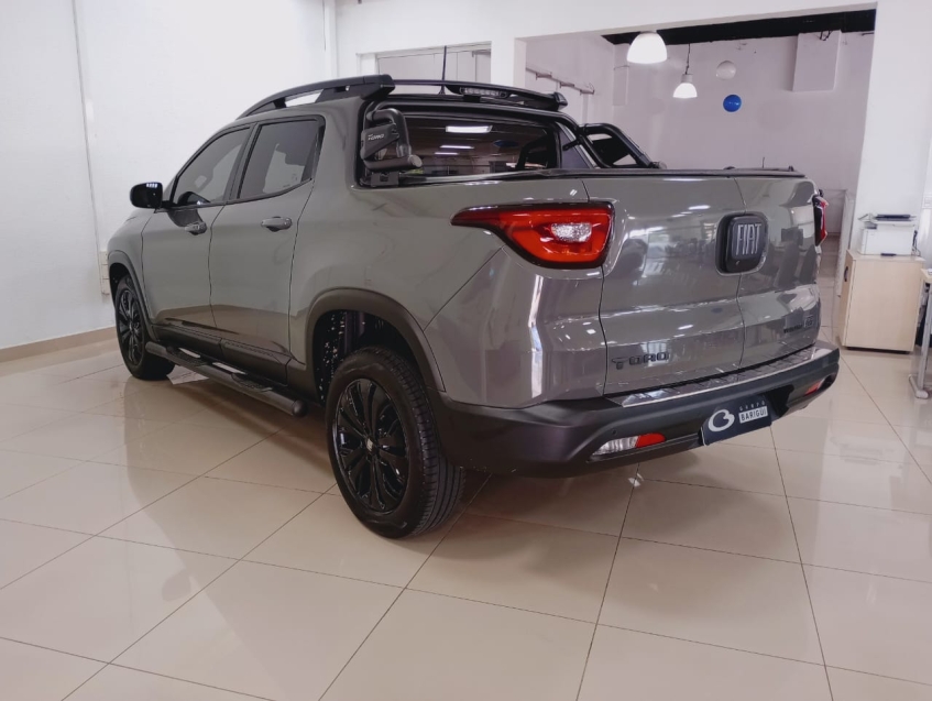 fiat toro 1.3 turbo 270 flex volcano at6 2023