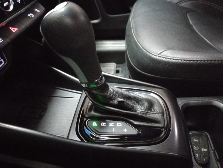 fiat toro 1.3 turbo 270 flex volcano at6 2023