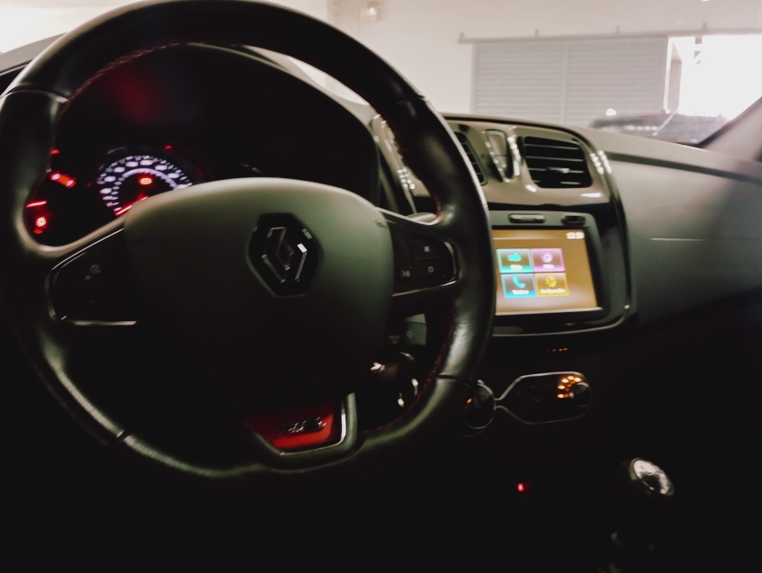 renault sandero 2.0 16v hi-flex rs manual 2021