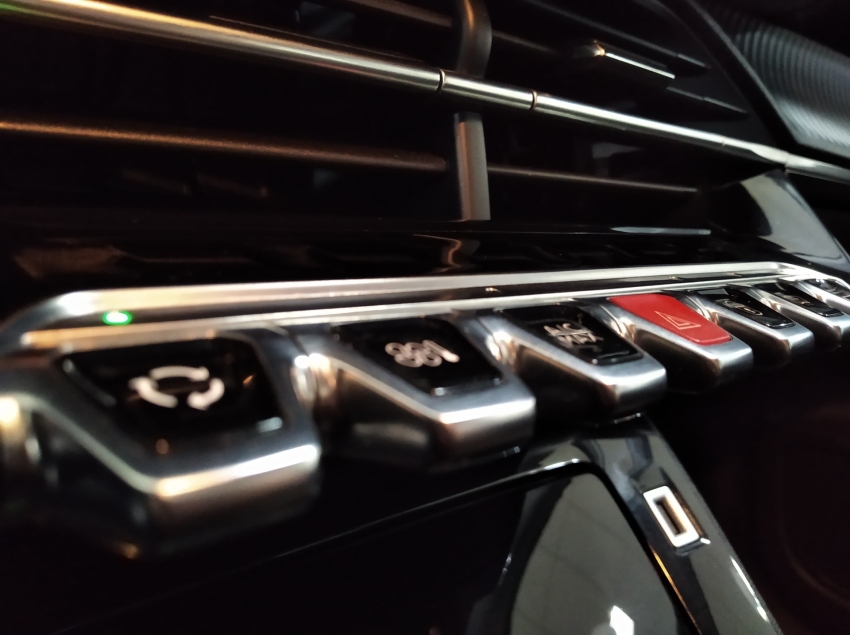 peugeot 208 1.6 flex automatico 2022