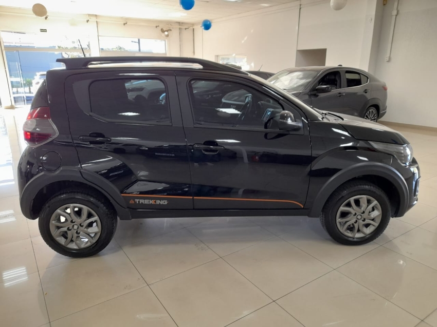 FIAT MOBI 1.0 FIREFLY FLEX TREKKING MANUAL 4P 2025