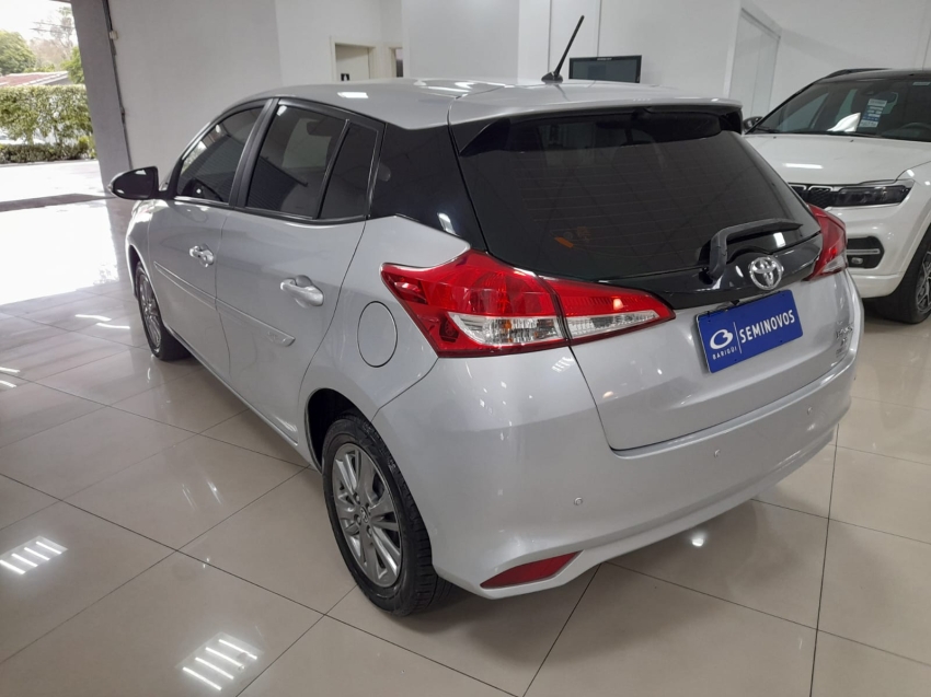 toyota yaris 1.5 16v flex xl plus connect multidrive 4p automatico 2021