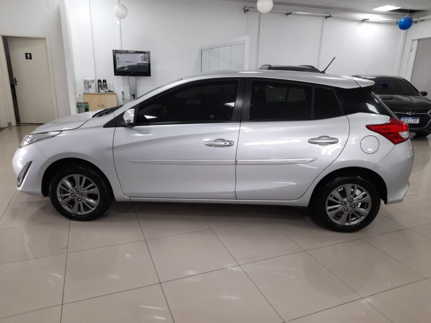 TOYOTA YARIS 1.5 16V FLEX XL PLUS CONNECT MULTIDRIVE 4P AUTOMATICO 2021