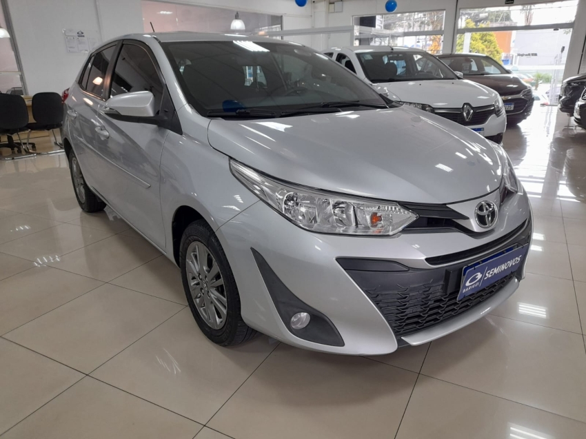 toyota yaris 1.5 16v flex xl plus connect multidrive 4p automatico 2021