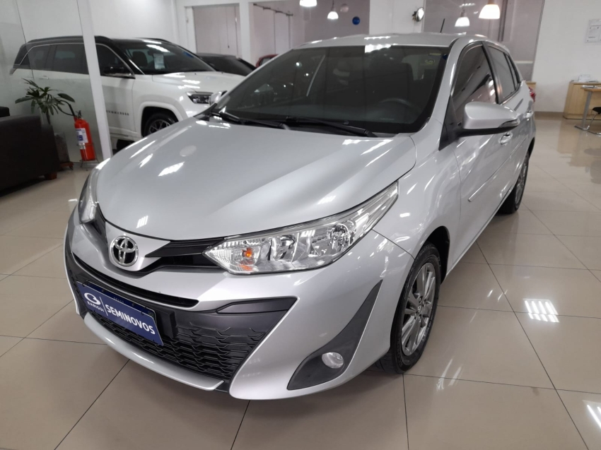 toyota yaris 1.5 16v flex xl plus connect multidrive 4p automatico 2021