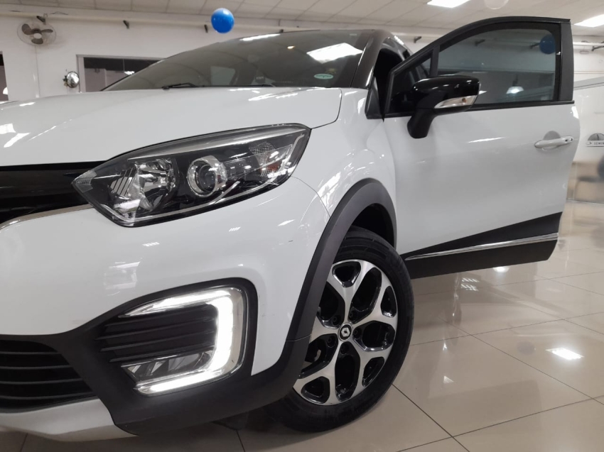 renault captur 1.6 16v sce flex intense x-tronic 4p automatico 2020
