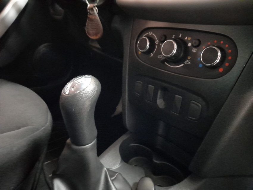 renault sandero 1.6 expression 8v flex 4p manual 2017
