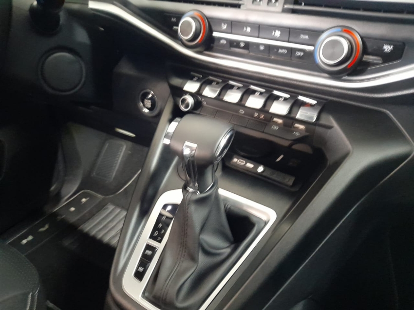fiat titano 2.2 turbo diesel ranch 4x4 at6 4p automatico 2025