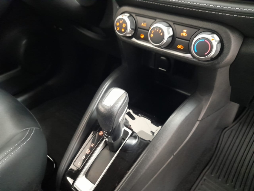 nissan kicks 1.6 16v flexstart sv 4p xtronic flex automatico 2021