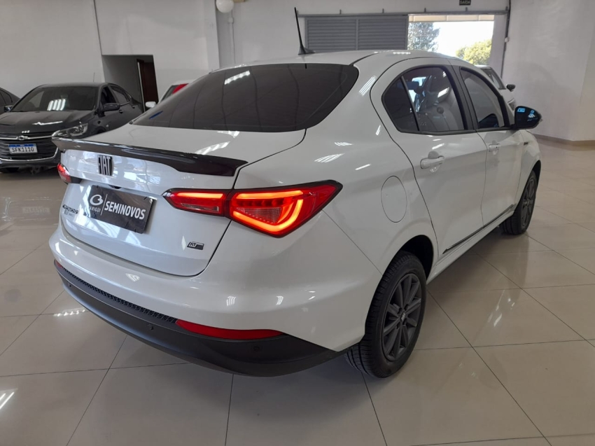 fiat cronos 1.3 firefly flex drive cvt 4p automatico 2025