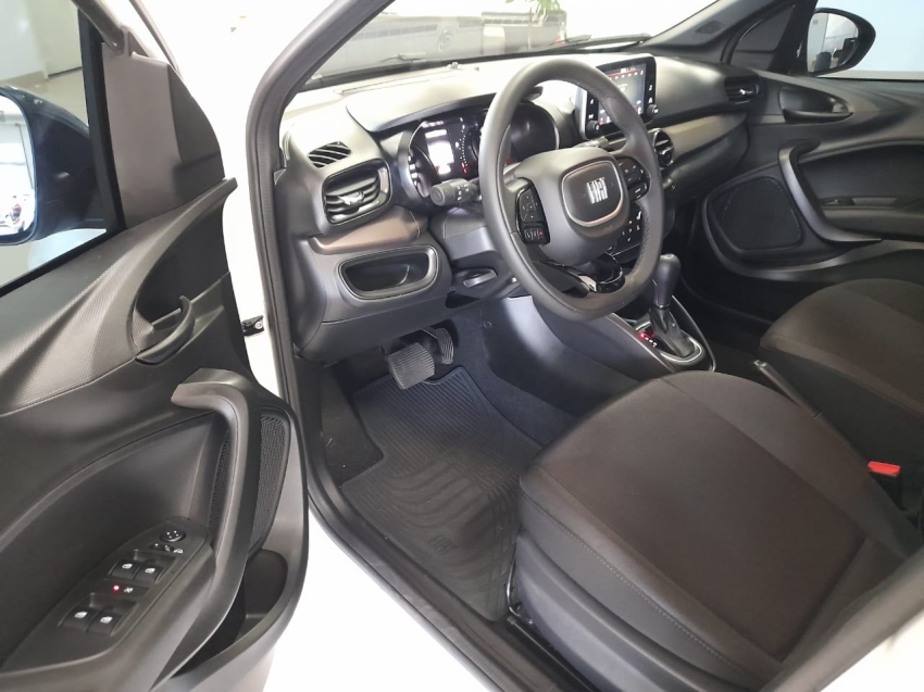 fiat cronos 1.3 firefly flex drive cvt 4p automatico 2025