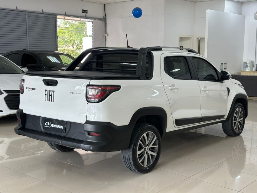 fiat strada 1.3 firefly flex volcano cd manual 4p automatico 2022