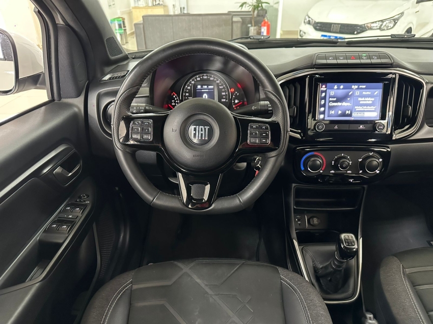 fiat strada 1.3 firefly flex volcano cd manual 4p automatico 2022