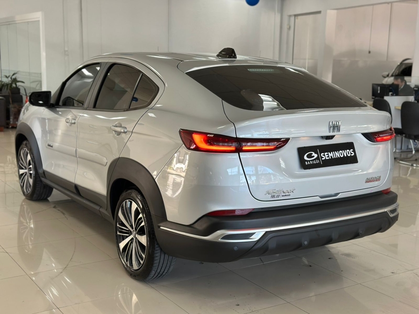 fiat fastback 1.0 turbo 200 flex audace cvt 4p automatico 2025