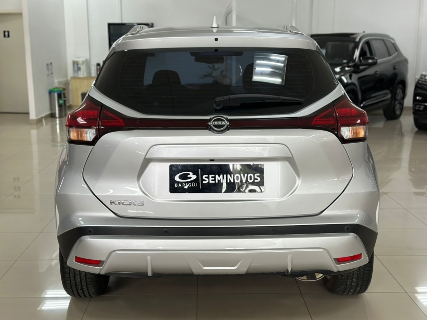 nissan kicks 1.6 16v flexstart advance xtronic flex 4p automatico 2024