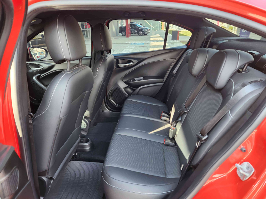 fiat cronos 1.3 firefly flex precision cvt 4p automatico 2025