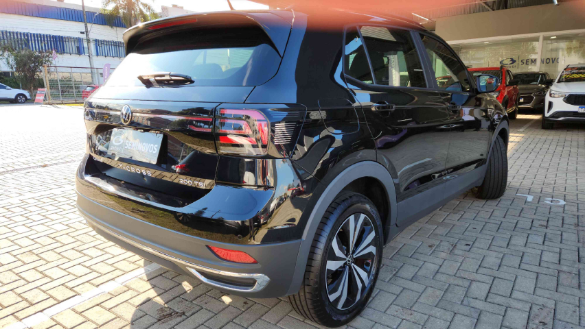 volkswagen t-cross 1.0 200 tsi total flex comfortline automatico 4p 2024