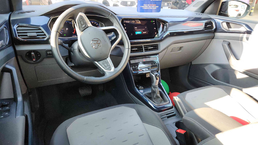 volkswagen t-cross 1.0 200 tsi total flex comfortline automatico 4p 2024