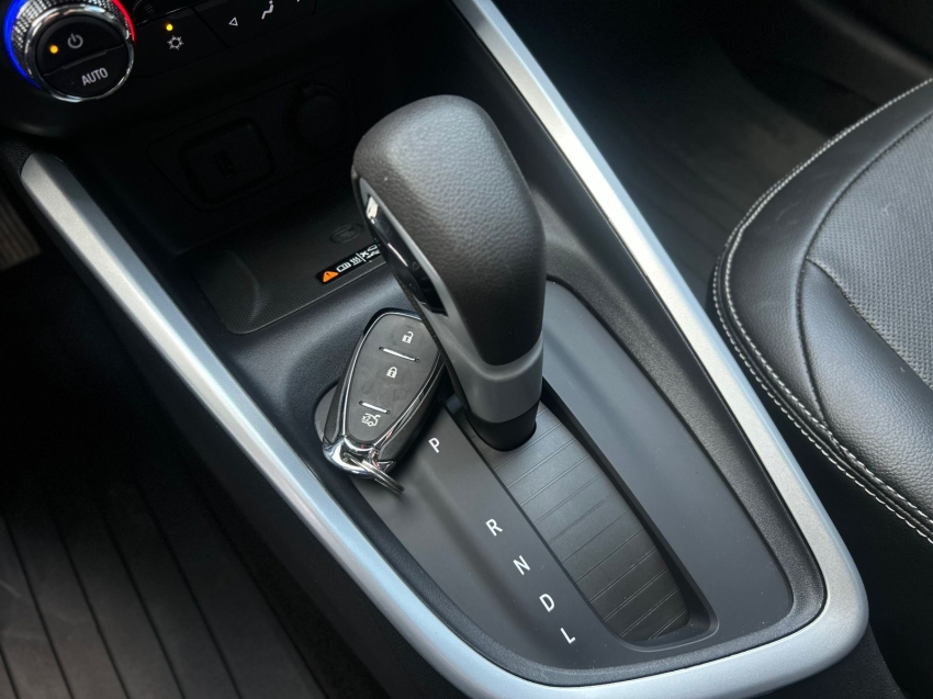 chevrolet onix 1.0 turbo flex plus premier automatico 4p 2025