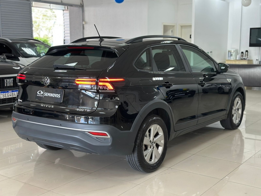 volkswagen nivus 1.0 200 tsi total flex comfortline automatico 4p 2023
