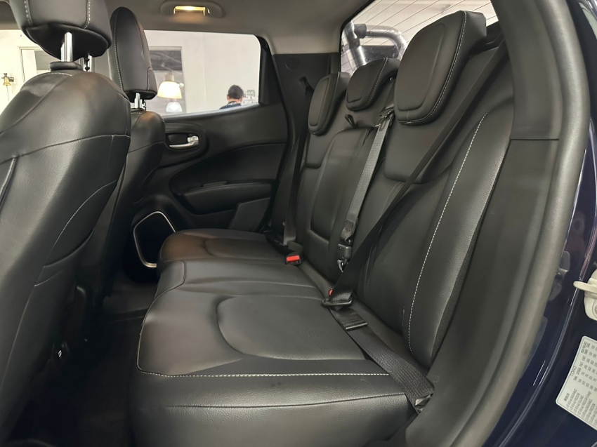 fiat toro 1.3 turbo 270 flex volcano at6 4p automatico 2025
