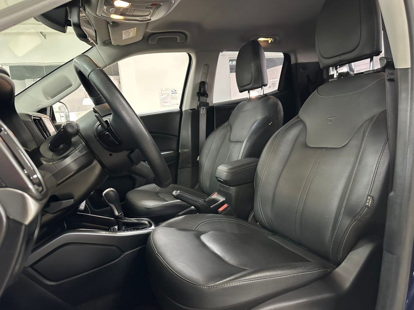 fiat toro 1.3 turbo 270 flex volcano at6 4p automatico 2025