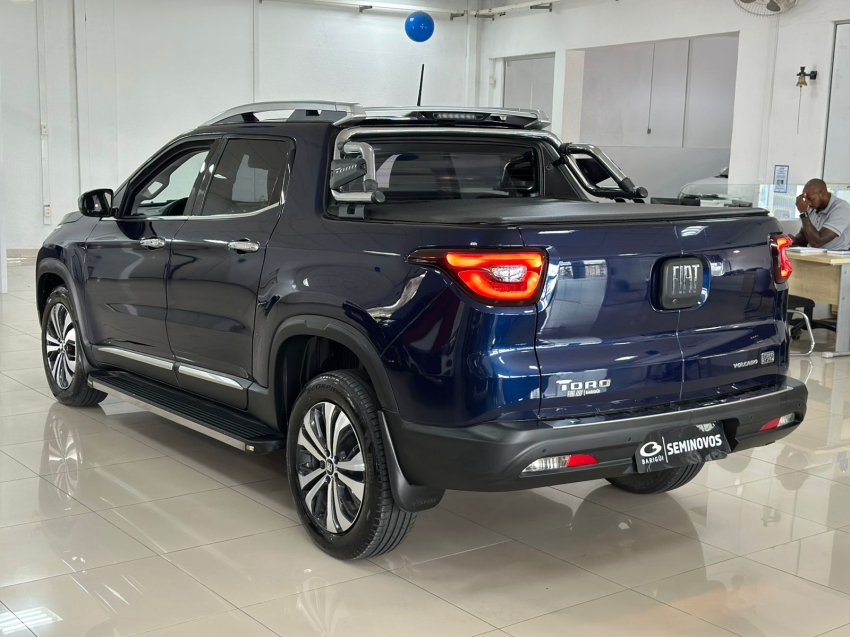 fiat toro 1.3 turbo 270 flex volcano at6 4p automatico 2025