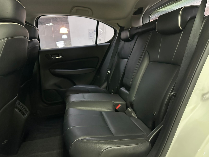 honda city 1.5 i-vtec flex hatch touring cvt 4p automatico 2022