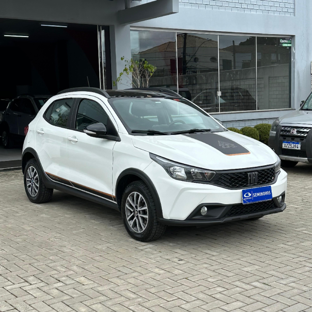 fiat argo 1.3 firefly flex trekking cvt 4p automatico 2025