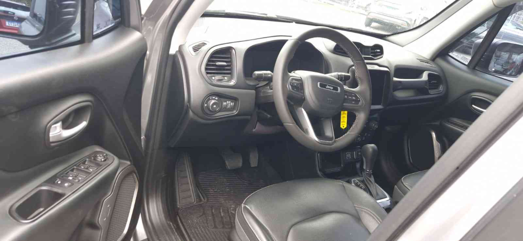 renegade longitude 1.3 t270 gse at6  2022/2215