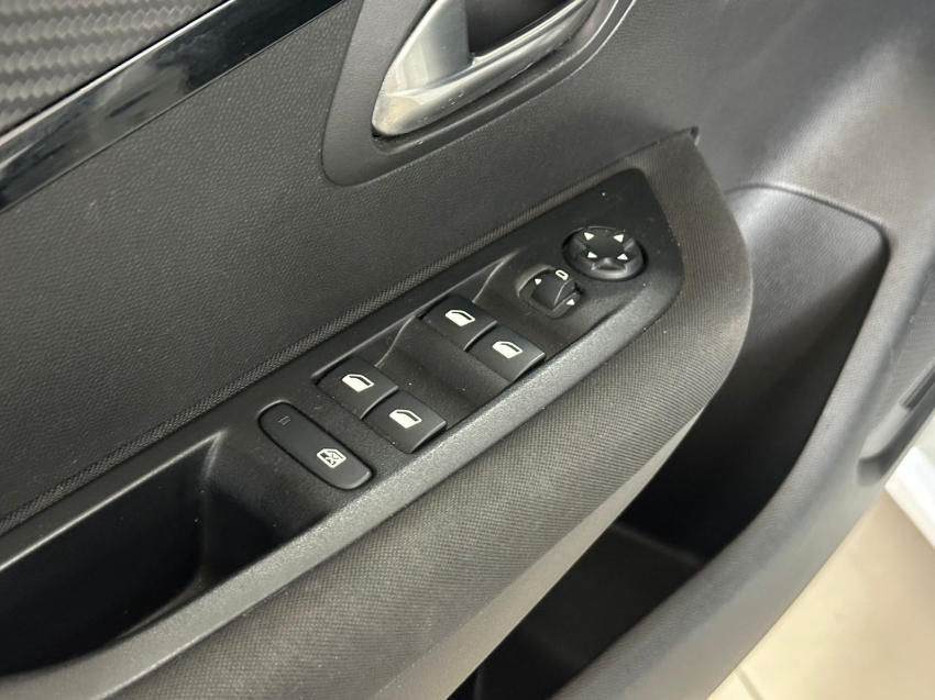 peugeot 208 1.6 16v flex active at6 4p automatico 2022