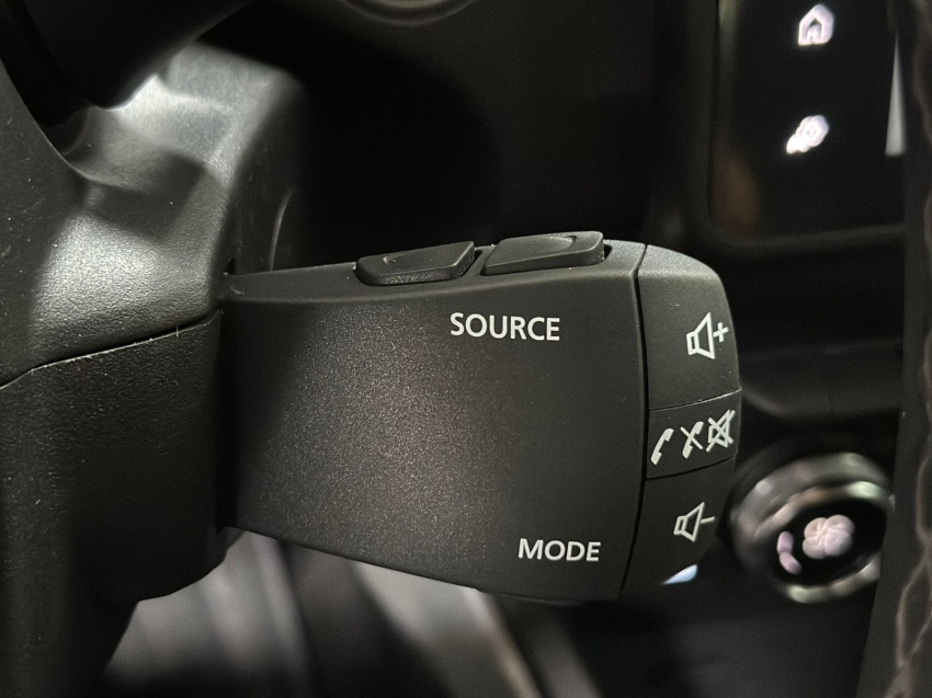 renault duster 1.3 tce flex iconic plus x-tronic 4p automatico 202516