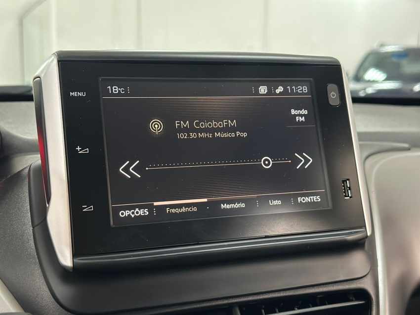 peugeot 2008 flex automatico 2023/247