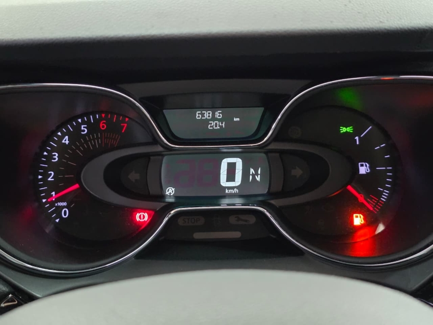 renault captur 1.3 tce flex zen x-tronic 4p automatico 20227