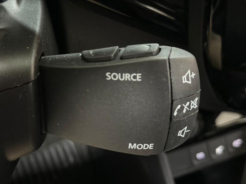 renault captur 1.3 tce flex zen x-tronic 4p automatico 202216