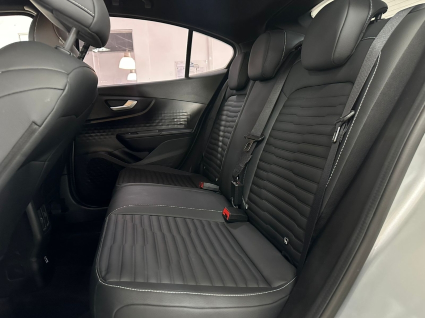 fiat fastback 1.3 turbo 270 flex limited edition at6 4p automatico 202515