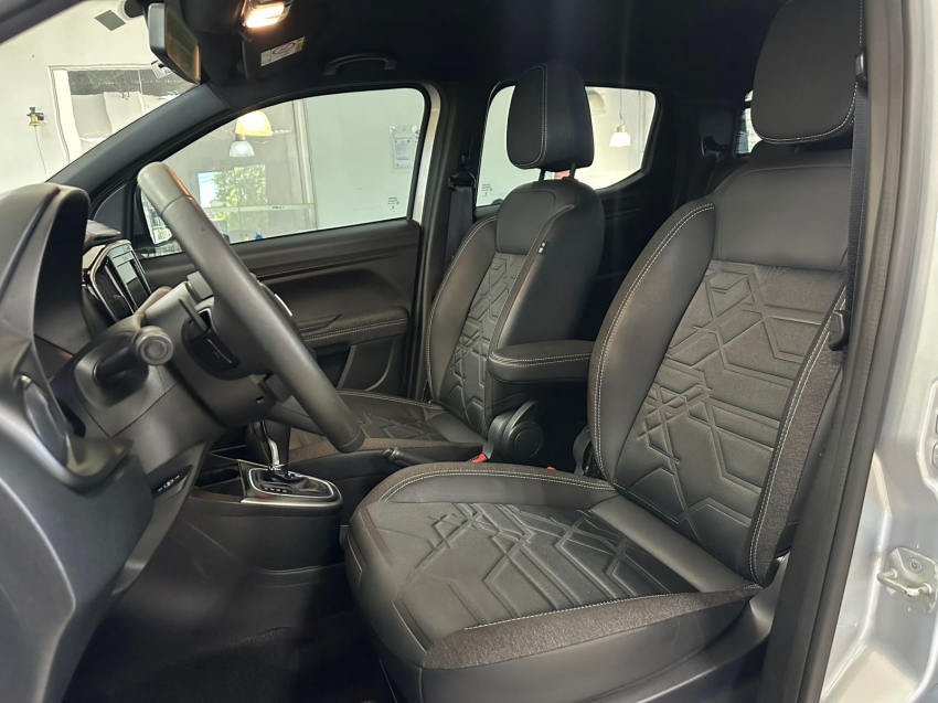 fiat strada 1.3 firefly flex volcano cd cvt 4p automatico 202413