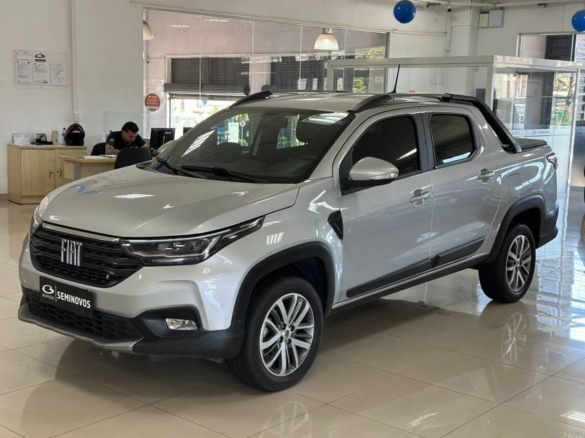 fiat strada 1.3 firefly flex volcano cd cvt 4p automatico 2024